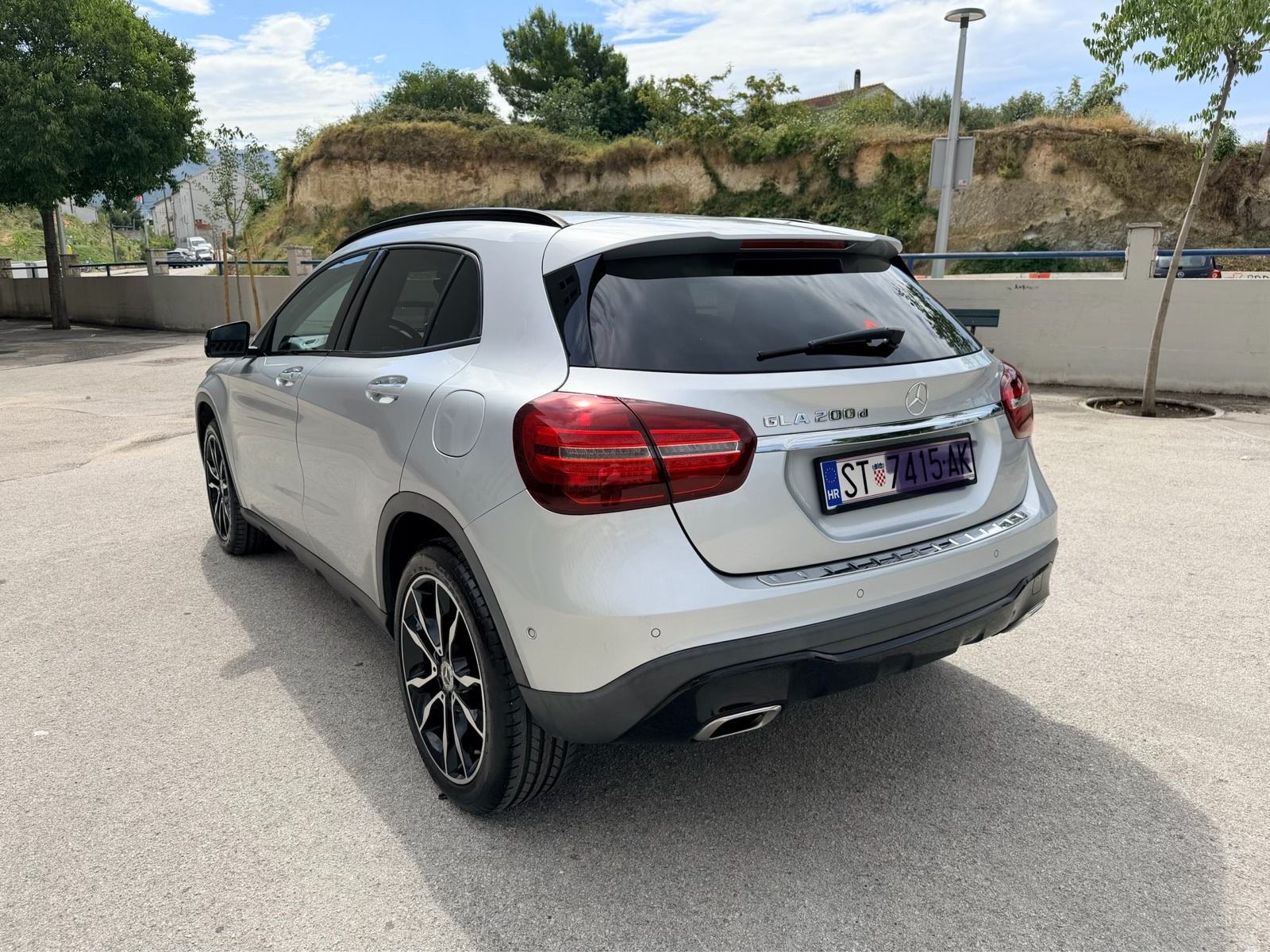 GLA 200d, 2018, KEY LESS, NAVI. Led, PDC, Night, Autom, Zamjena skuter, fotografija 6