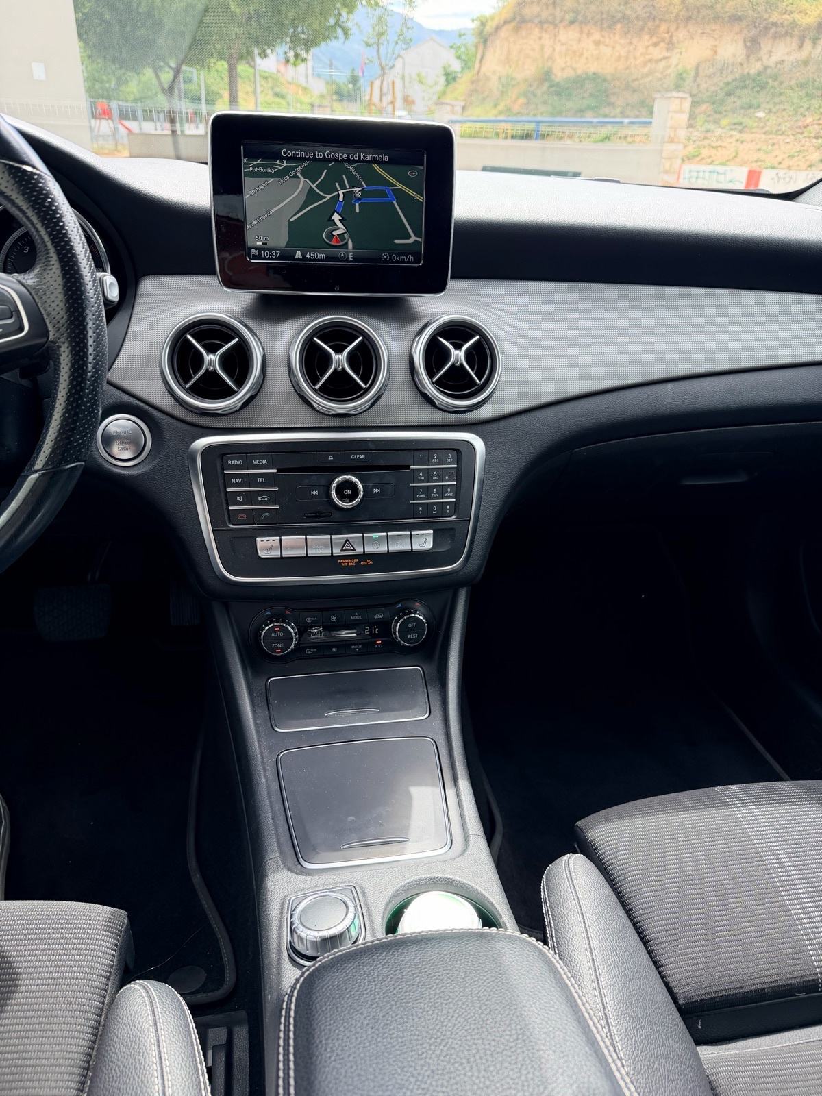 GLA 200d, 2018, KEY LESS, NAVI. Led, PDC, Night, Autom, Zamjena skuter, fotografija 10