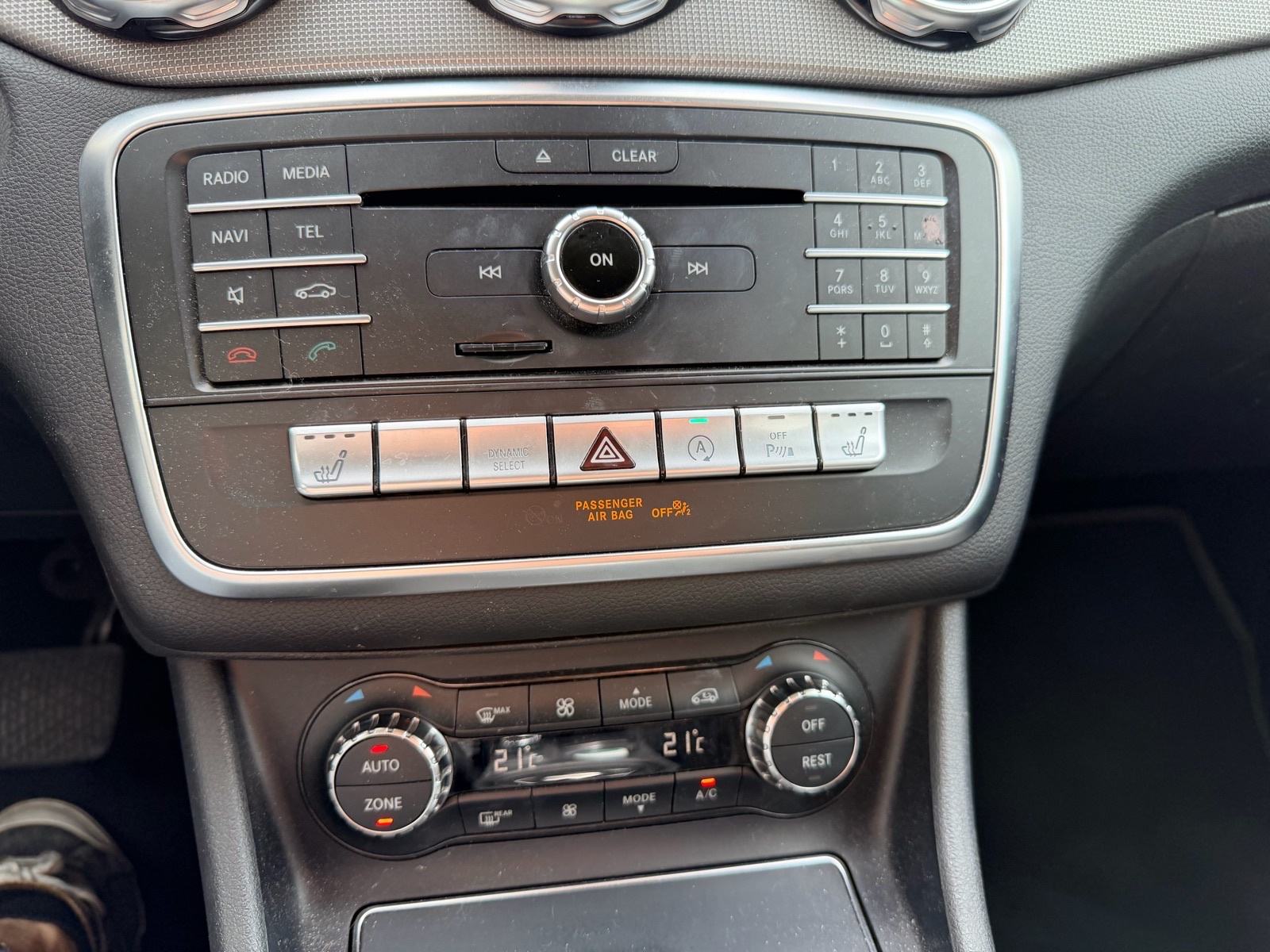 GLA 200d, 2018, KEY LESS, NAVI. Led, PDC, Night, Autom, Zamjena skuter, fotografija 11