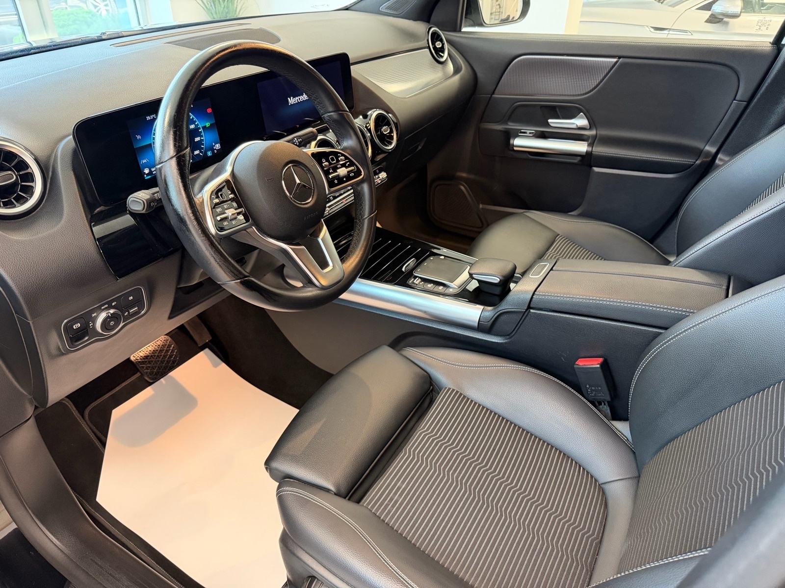 Mercedes-Benz GLA 200 d ⭐️Automatik⭐️, fotografija 4