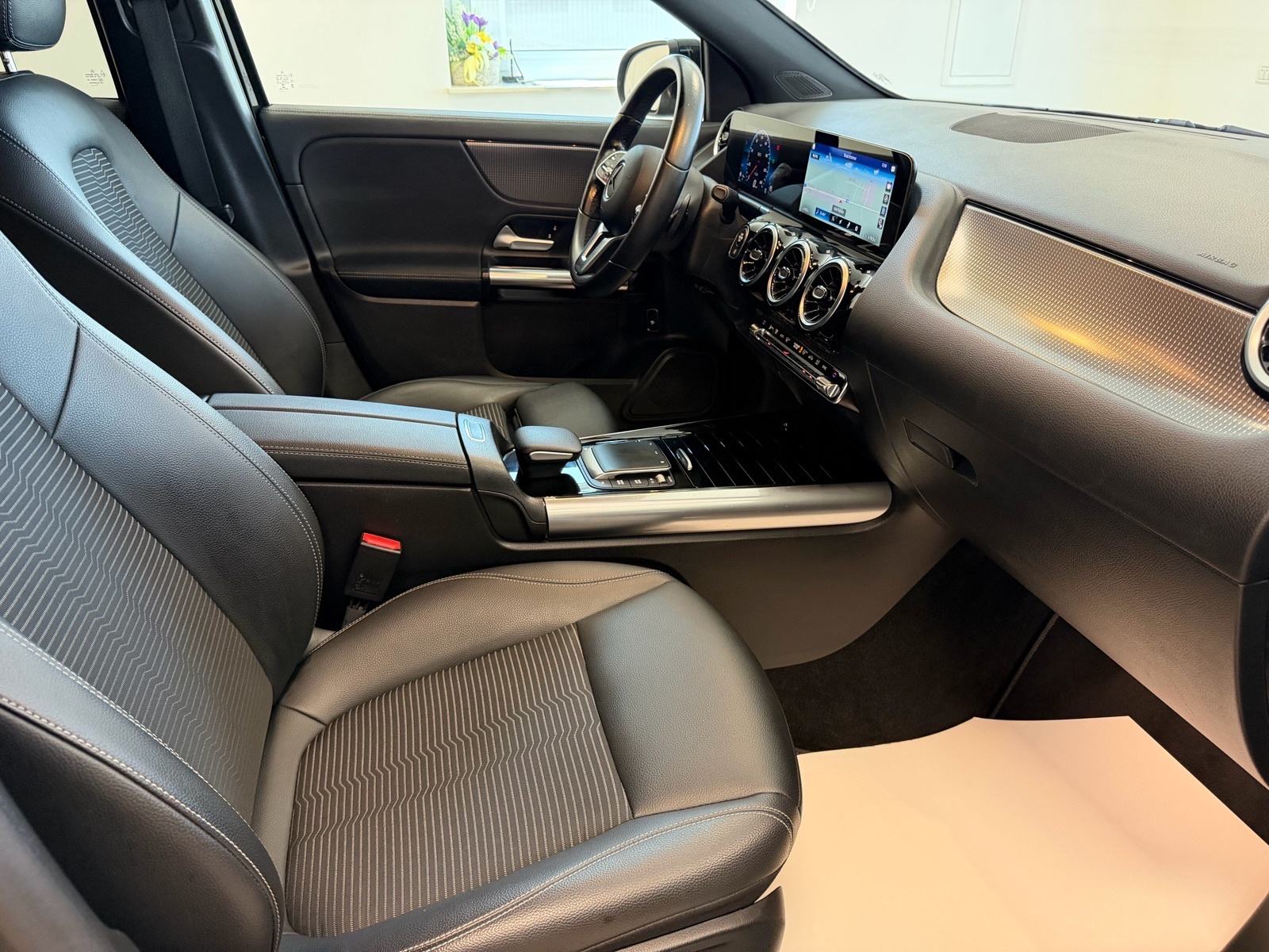 Mercedes-Benz GLA 200 d ⭐️Automatik⭐️, fotografija 14
