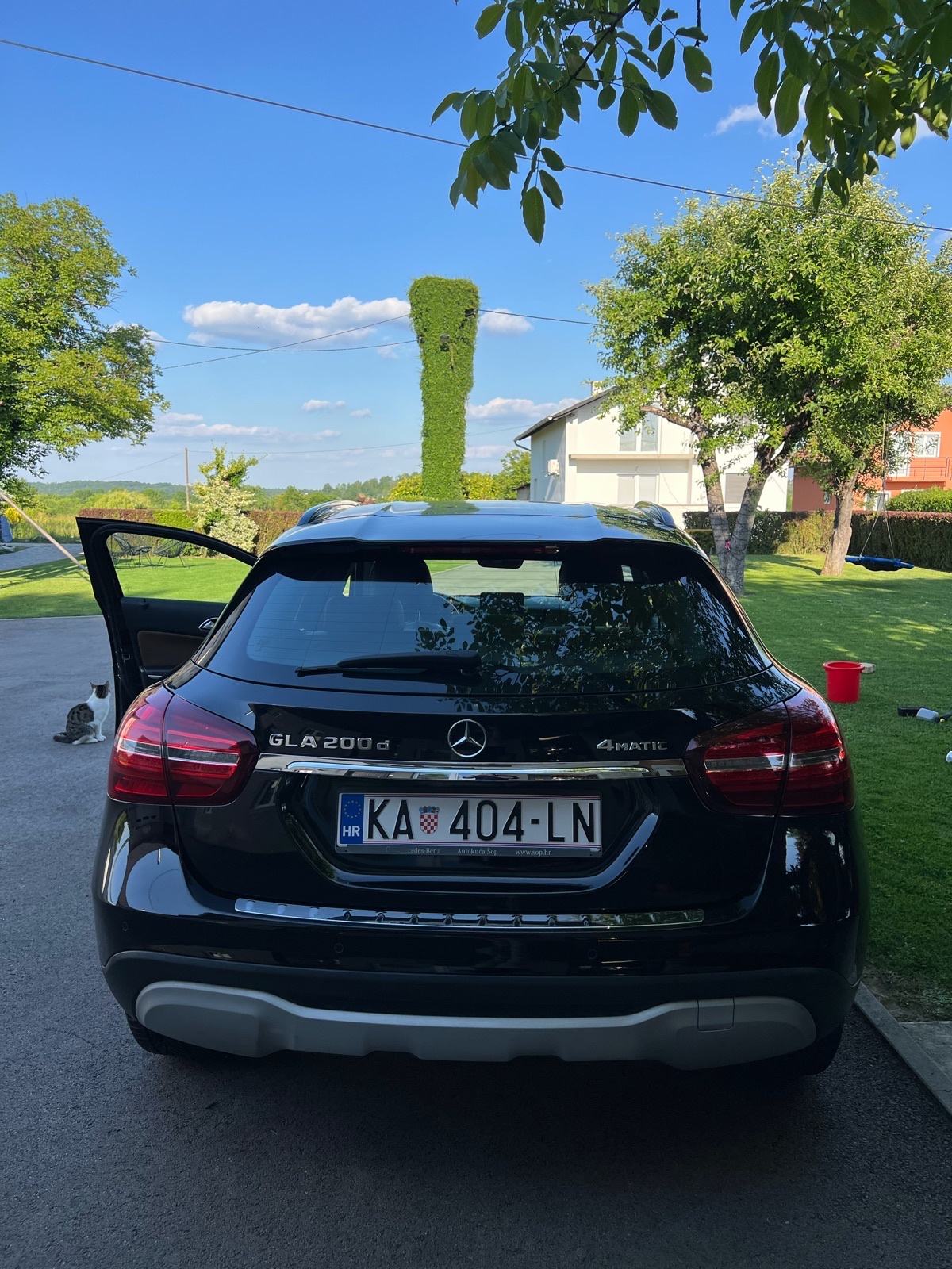 Mercedes-Benz GLA 200 d automatik, fotografija 3