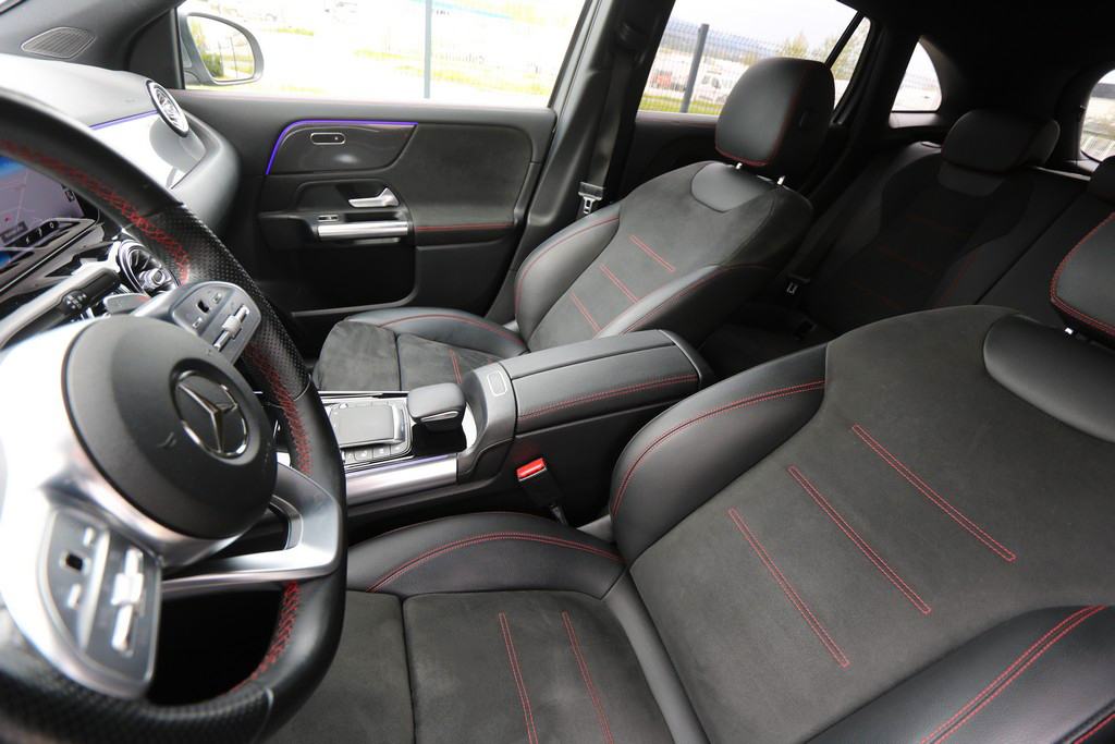 -AKCIJA- Mercedes GLA 200 D DCT 8G-Tronic AMG -Full LED- Novi model, fotografija 6