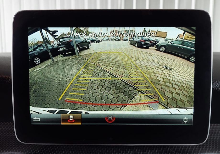 Mercedes-Benz GLA 200 d STYLE EXCLUSIVE ALU 2XPDC NAVI FULL LED GARNC., fotografija 14