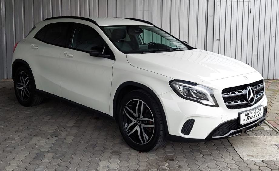 Mercedes-Benz GLA 200 d STYLE EXCLUSIVE ALU 2XPDC NAVI FULL LED GARNC., fotografija 4