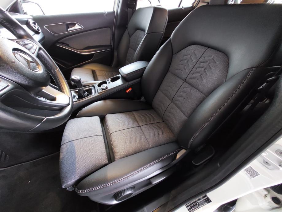 Mercedes-Benz GLA 200 d STYLE EXCLUSIVE ALU 2XPDC NAVI FULL LED GARNC., fotografija 9
