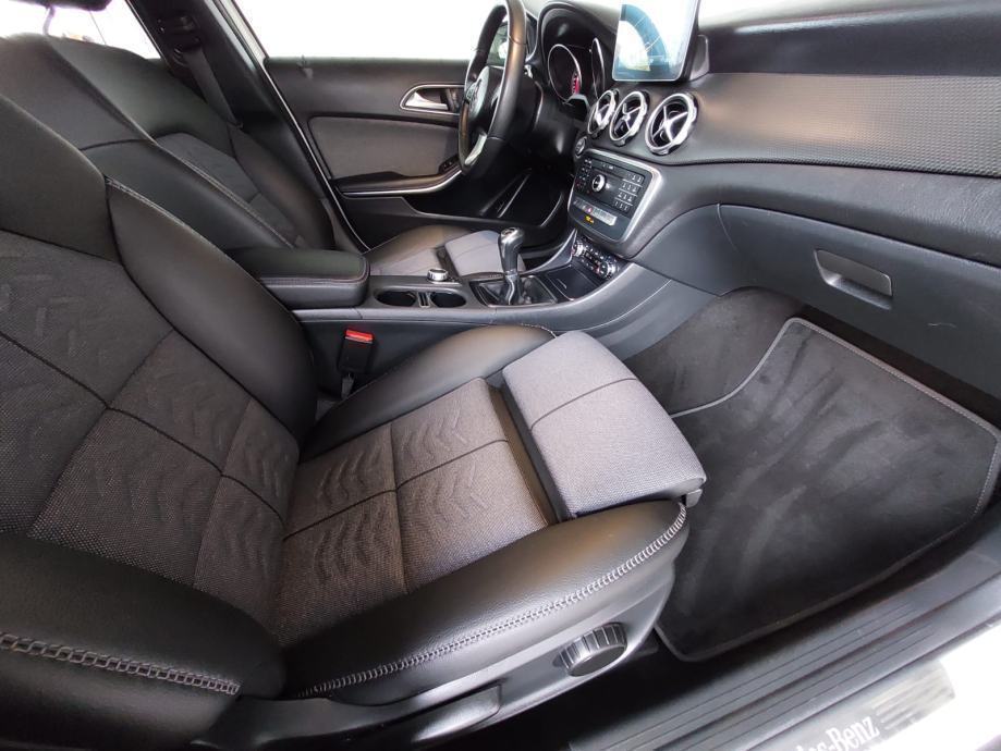 Mercedes-Benz GLA 200 d STYLE EXCLUSIVE ALU 2XPDC NAVI FULL LED GARNC., fotografija 11