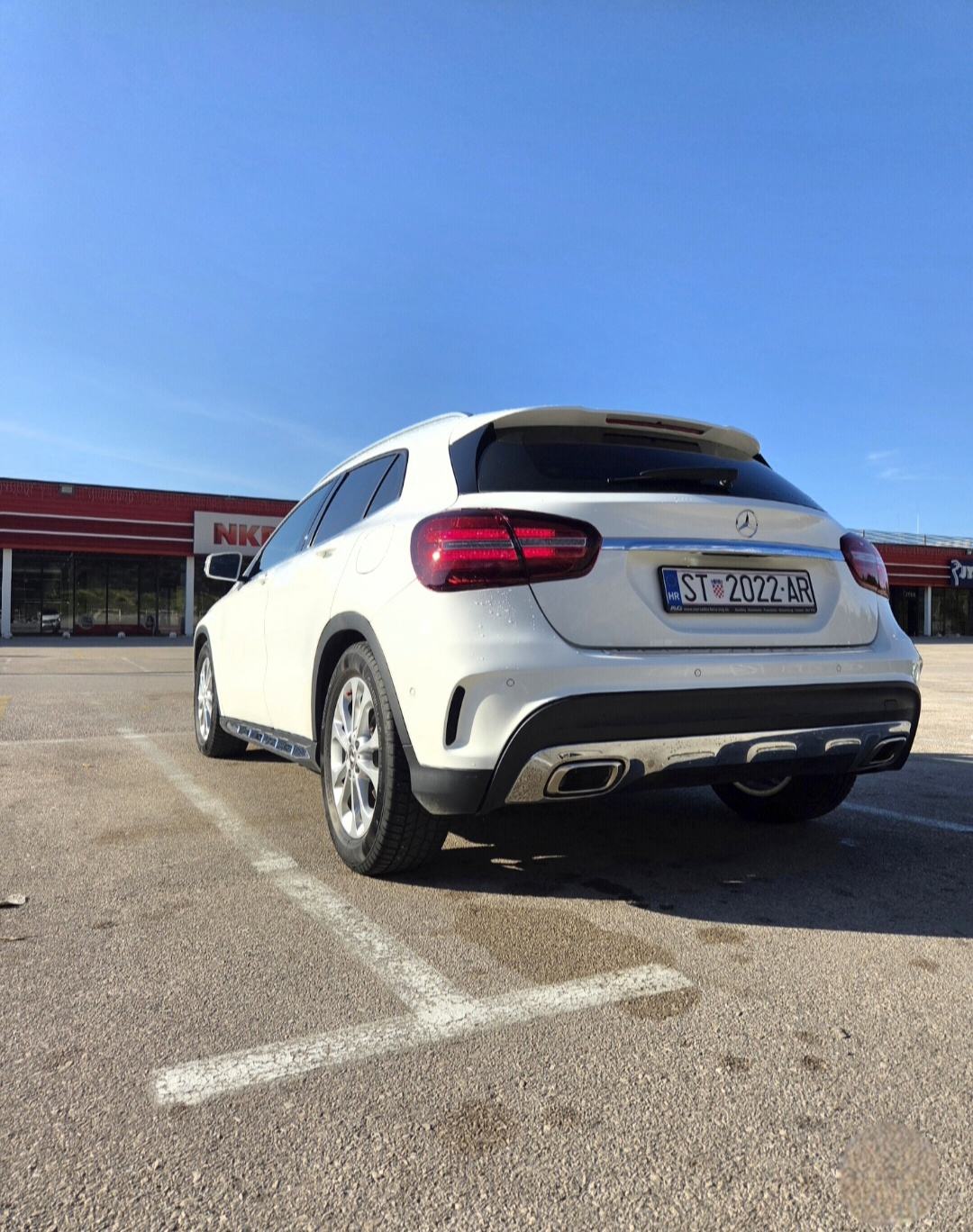 Mercedes-Benz GLA 200, fotografija 5