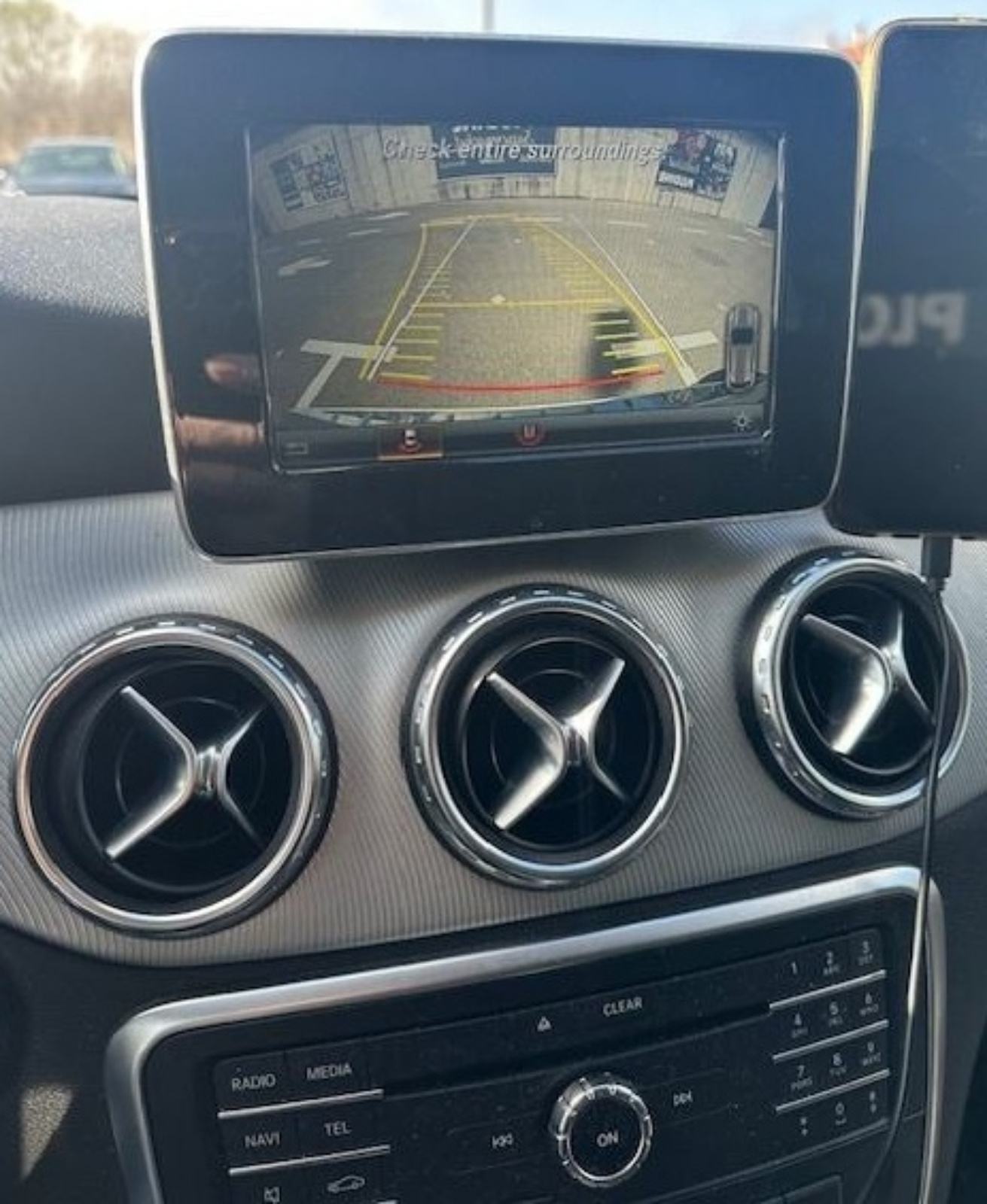 Mercedes-Benz GLA 200d aut.Kao nov!Kupljen u Hr, fotografija 14