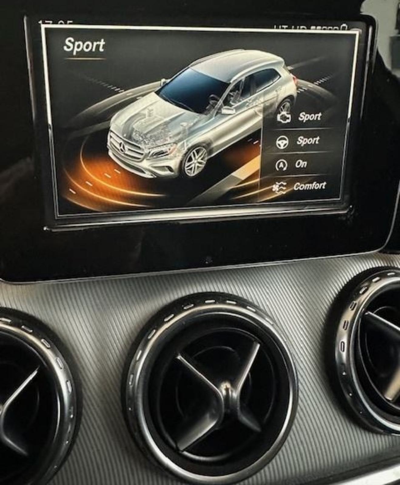 Mercedes-Benz GLA 200d aut.Kao nov!Kupljen u Hr, fotografija 16