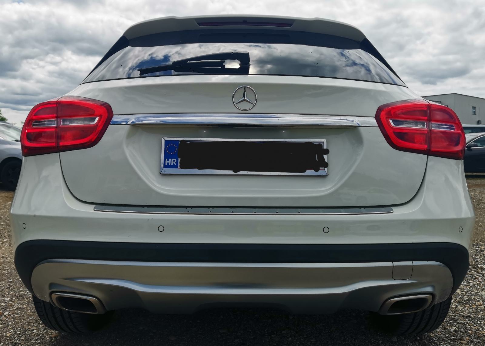 Mercedes-Benz GLA 200d aut.Kao nov!Kupljen u Hr, fotografija 8