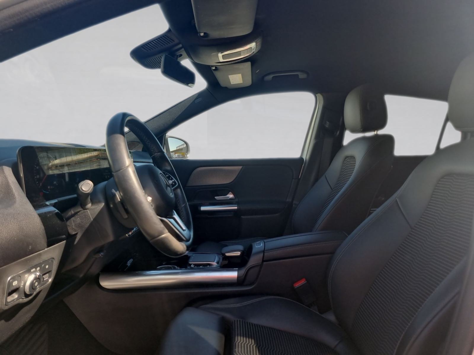 MERCEDES-BENZ GLA 200d,U PDV u,LED,VIRTUAL WIDESCREEN COCKPIT, LEASING, fotografija 19