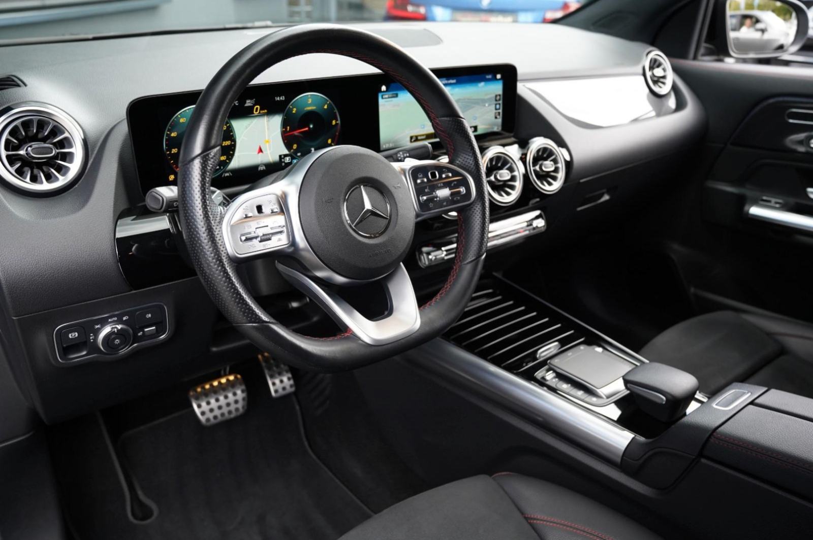 Mercedes-Benz GLA 220 AMG,Auto.,Navi,1.vlasnik,73000 tkm,Garancija, fotografija 4