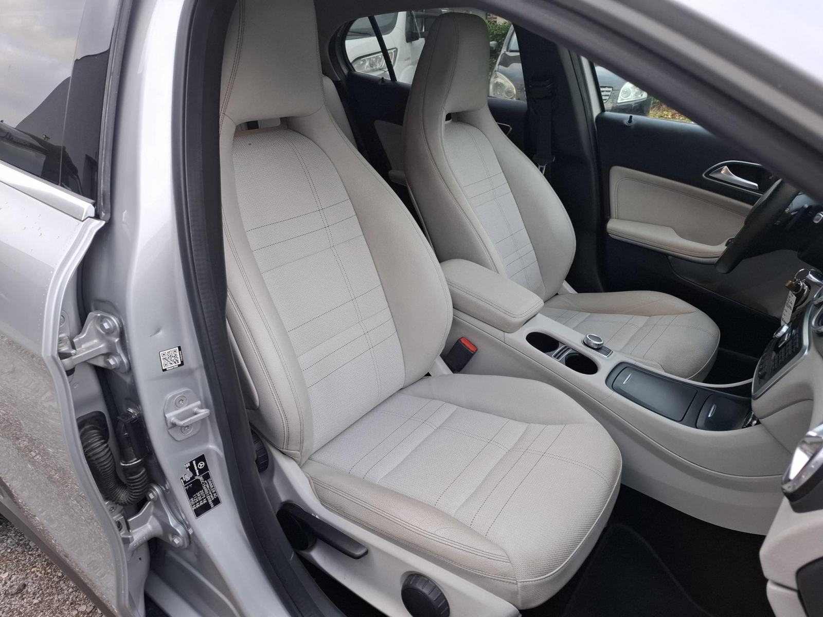 Mercedes-Benz GLA 220 CDI Sport 4MATIC++rata168,00EUR/mj., fotografija 17