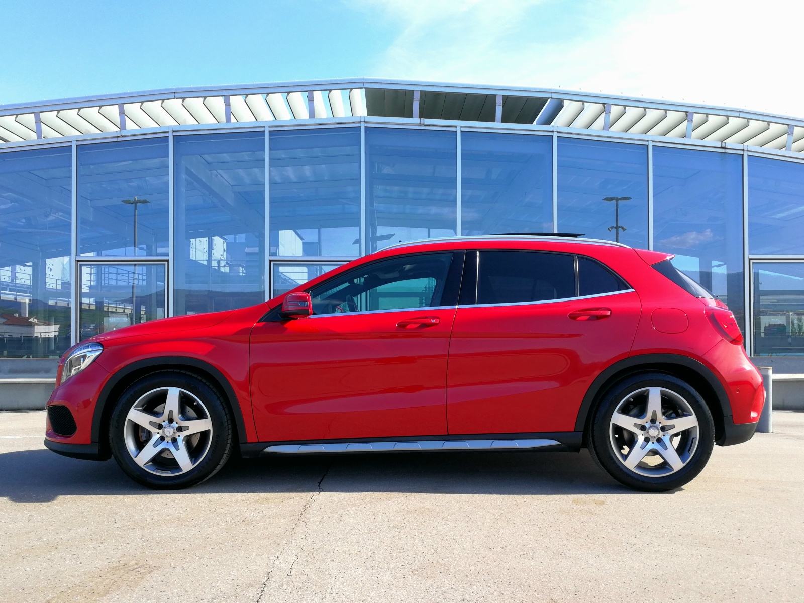Mercedes-Benz GLA 220 d 4MATIC AMG PANO, fotografija 4
