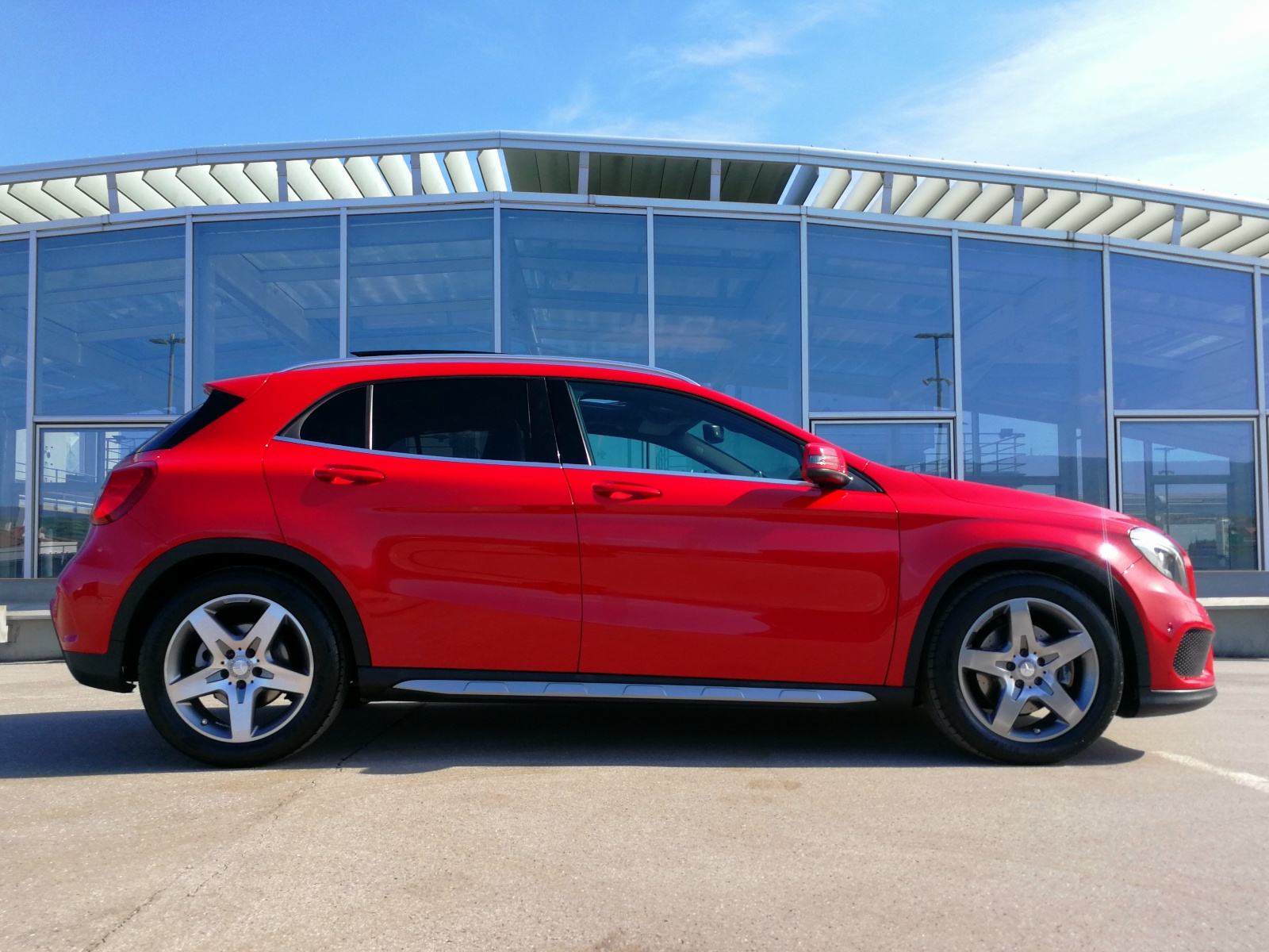 Mercedes-Benz GLA 220 d 4MATIC AMG PANO, fotografija 5