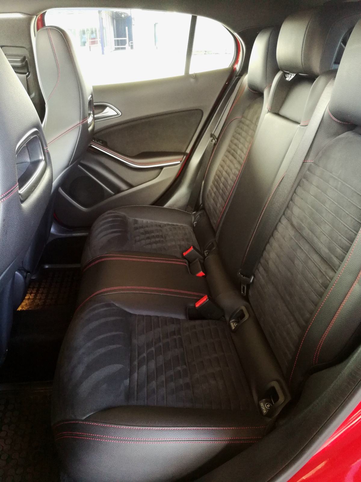 Mercedes-Benz GLA 220 d 4MATIC AMG PANO, fotografija 14