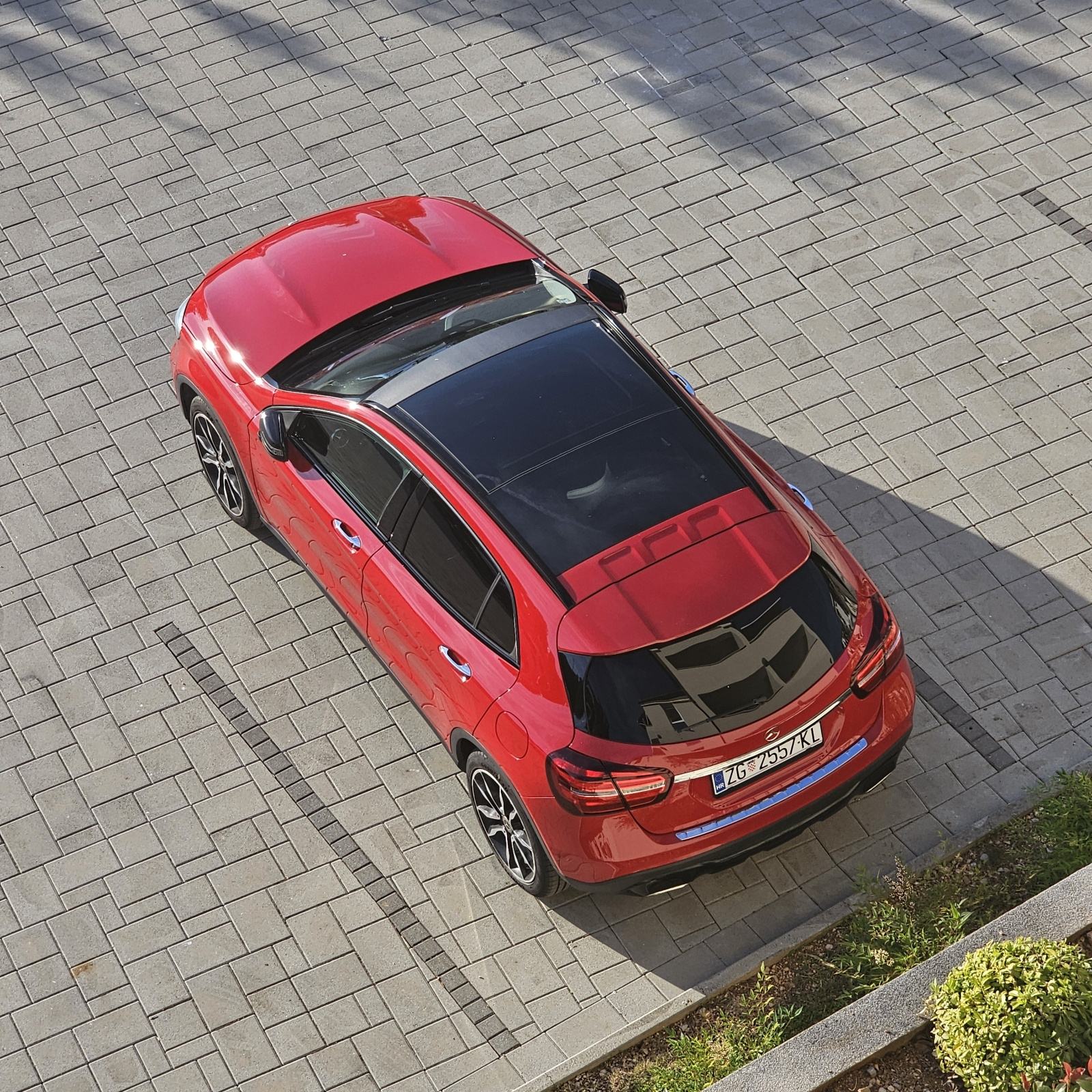 Mercedes-Benz GLA 220 d 4MATIC automatik, fotografija 10