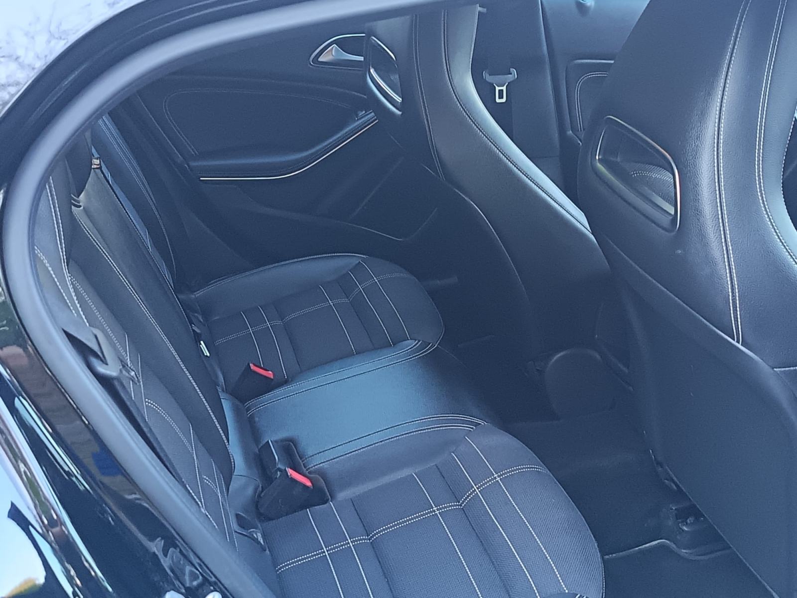 Mercedes-Benz GLA 220 d 4MATIC, fotografija 4