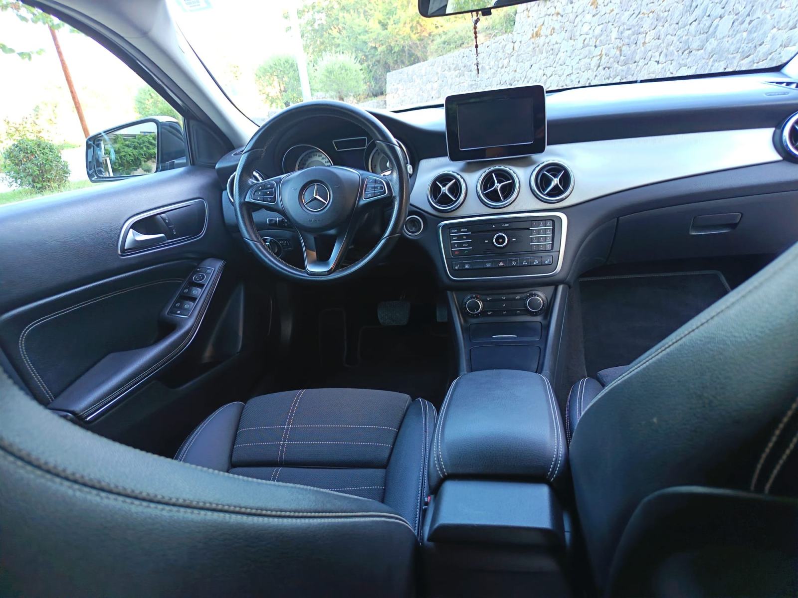 Mercedes-Benz GLA 220 d 4MATIC, fotografija 7