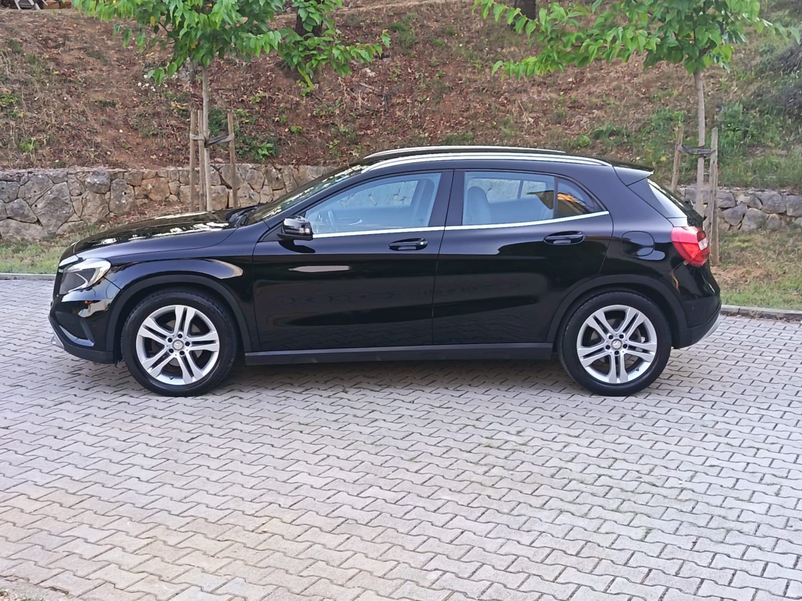 Mercedes-Benz GLA 220 d 4MATIC, fotografija 3