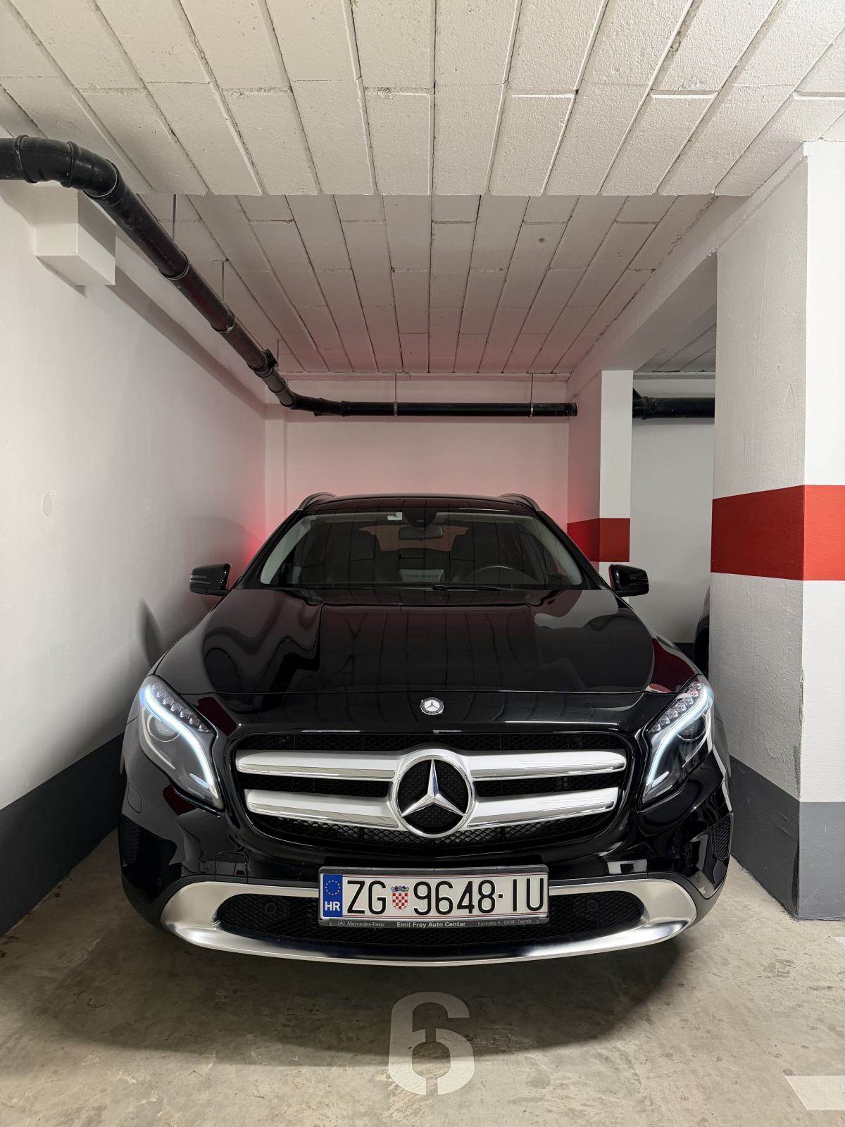 Mercedes-Benz GLA 220 d 4MATIC, fotografija 9