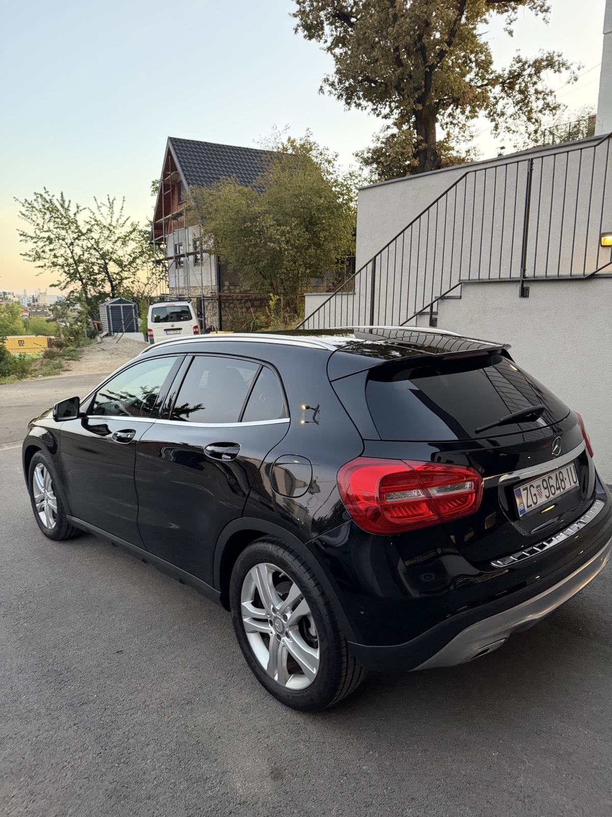 Mercedes-Benz GLA 220 d 4MATIC, fotografija 6