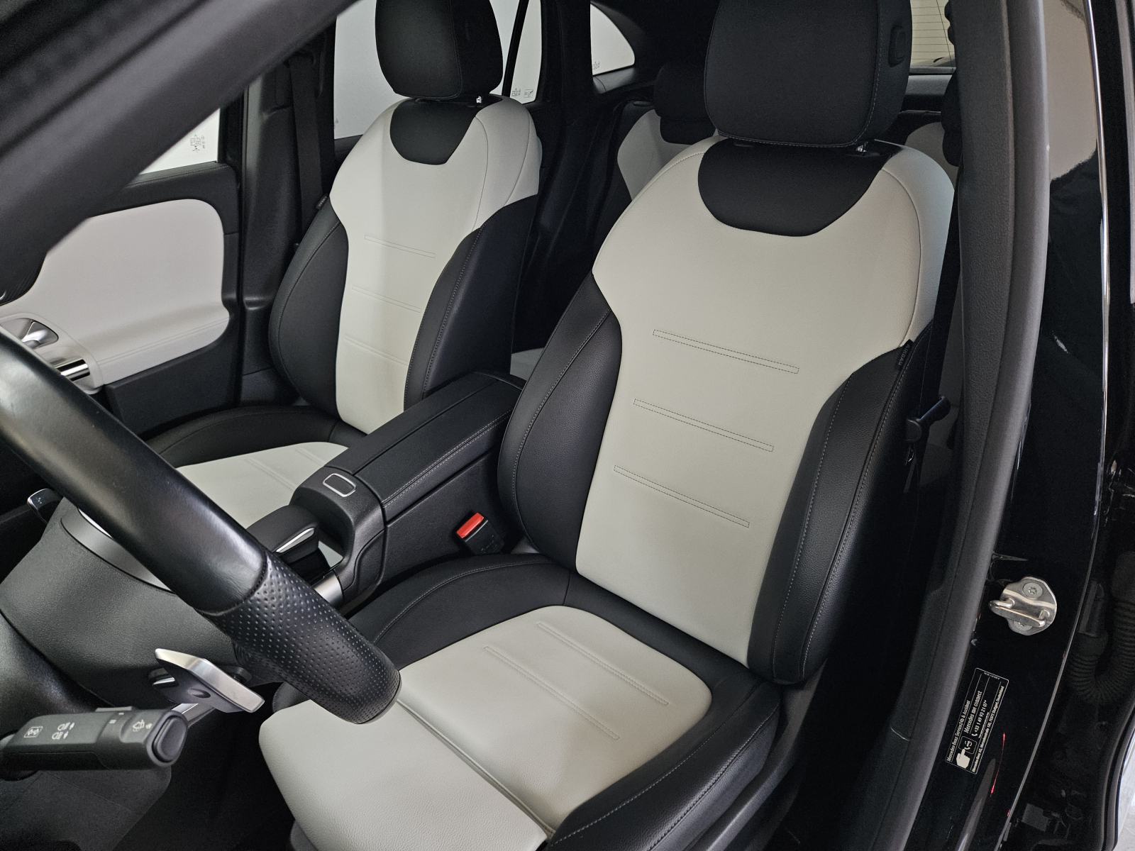 Mercedes-Benz GLA 220 d AMG LINE 4MATIC-4x4 MEMORY KAMERA ALU-19 LED, fotografija 9