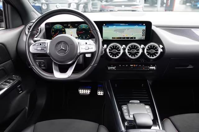 Mercedes-Benz GLA 220 d AMG *NIGHT*KAMERA*, fotografija 9