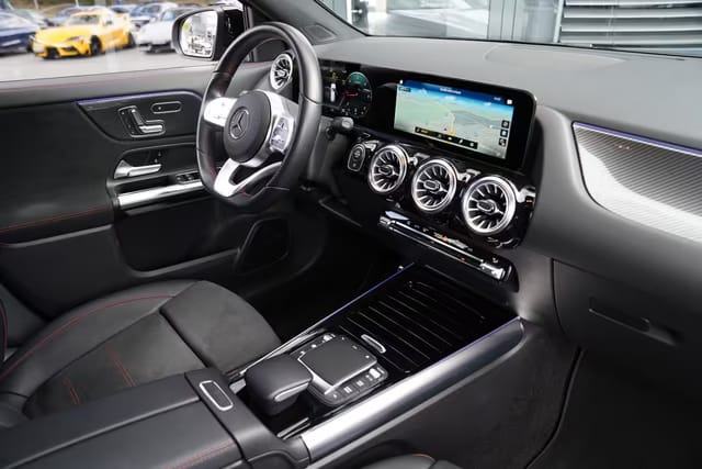 Mercedes-Benz GLA 220 d AMG *NIGHT*KAMERA*, fotografija 10