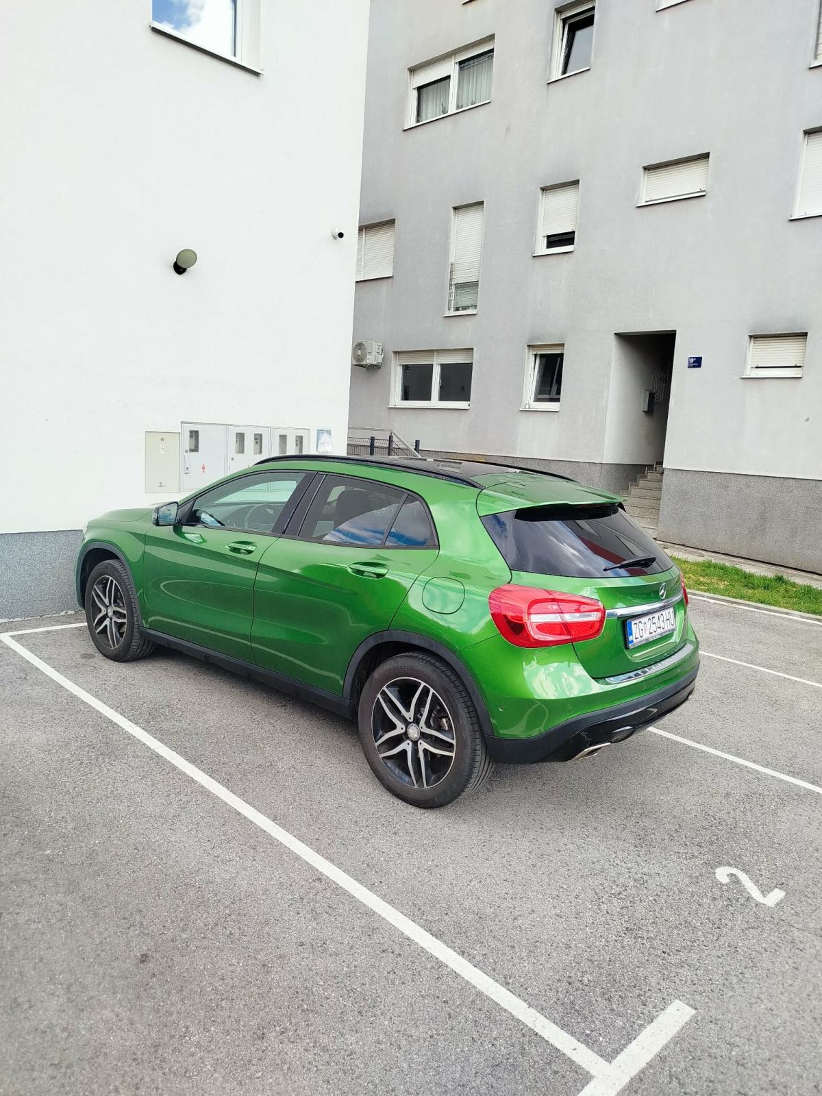 Mercedes-Benz GLA 220 d automatik Reg 07/27, fotografija 2