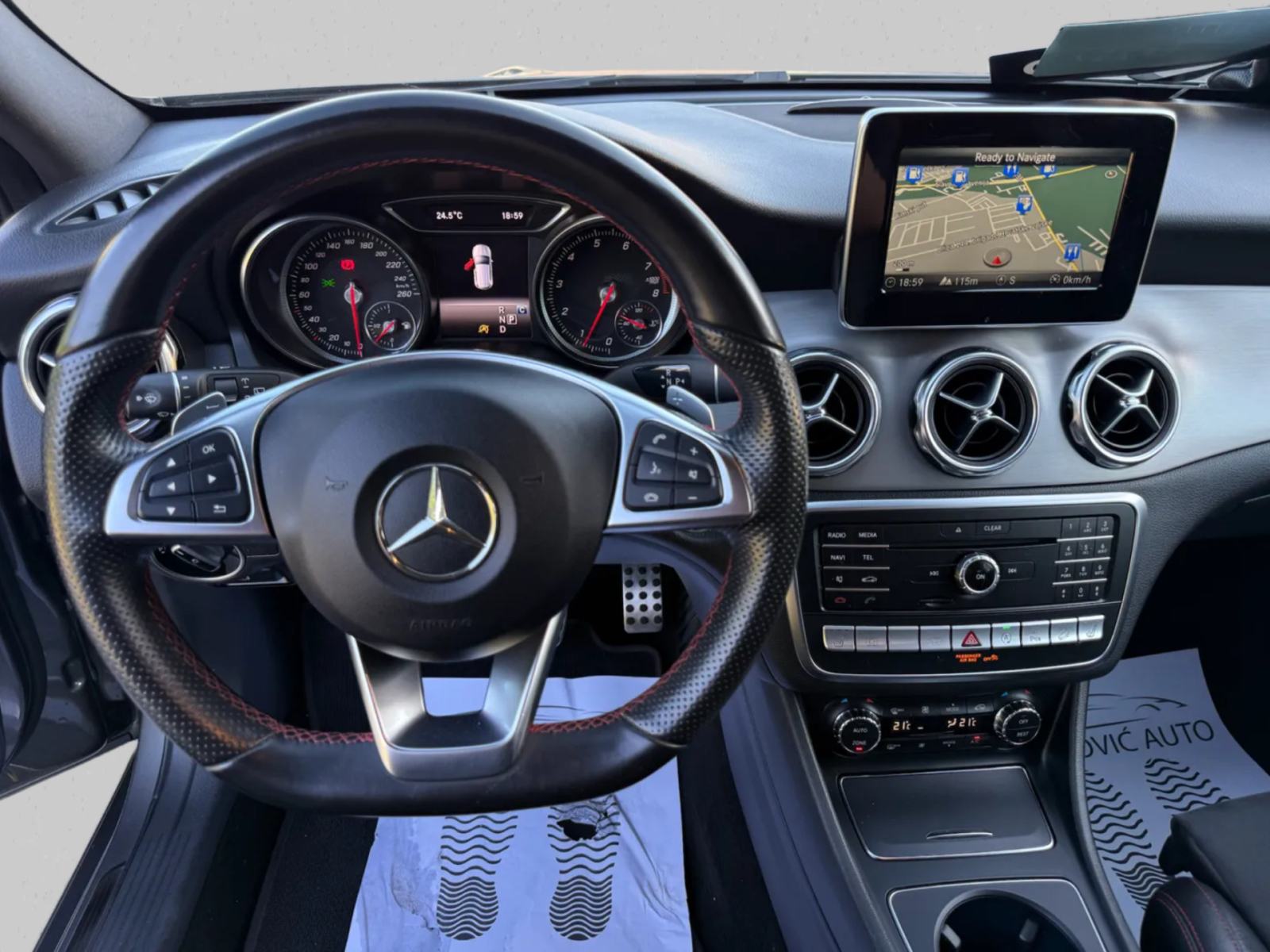 Mercedes-Benz GLA 250 4MATIC AMG REDIZAJN FULL *NAVI*KAMERA H&K KOŽA**, fotografija 19