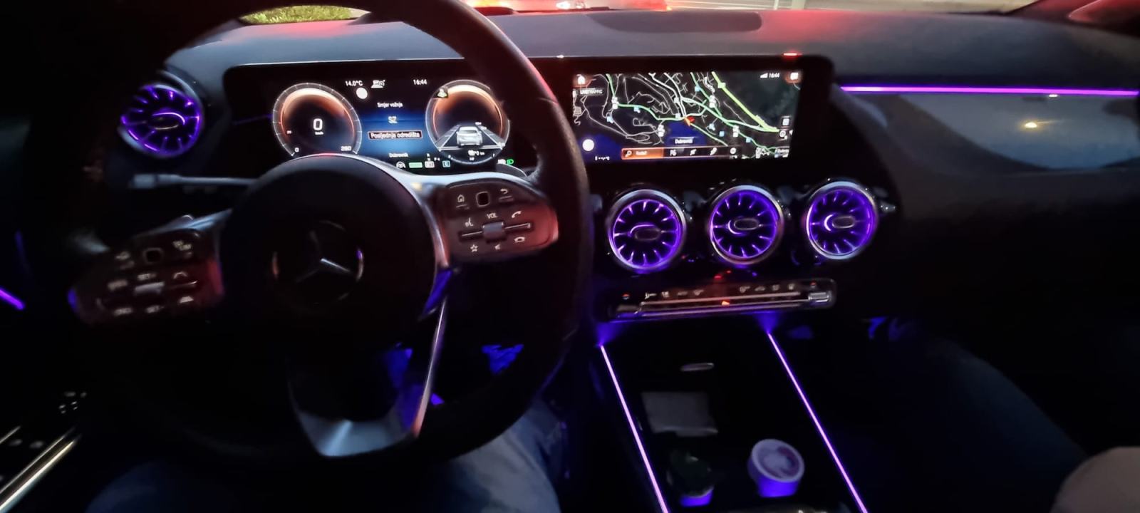 Mercedes-Benz GLA 250 e AMG Line | 218 KS | 48.100 km | 360° | HUD, pogled izvana - slika 5