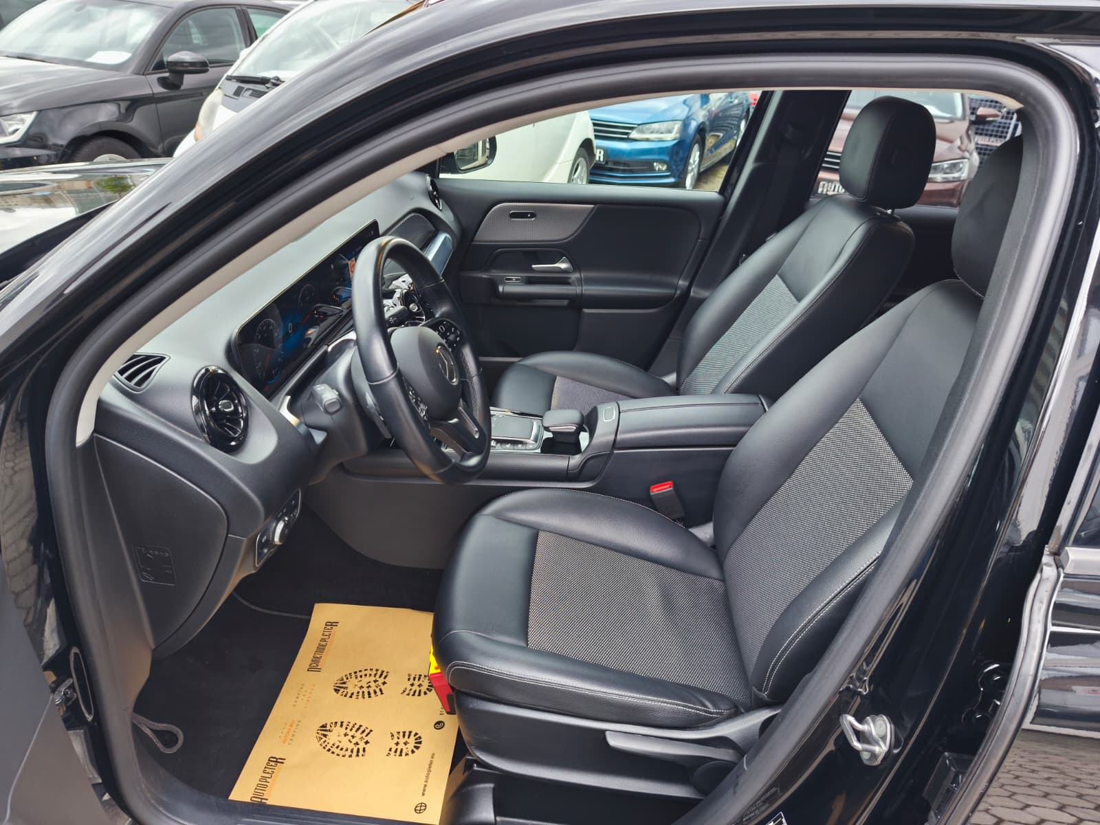 Mercedes-Benz GLB 180 d, AUTOMATIK, NAVIGACIJA, 4x GARANCIJE!!!, fotografija 19
