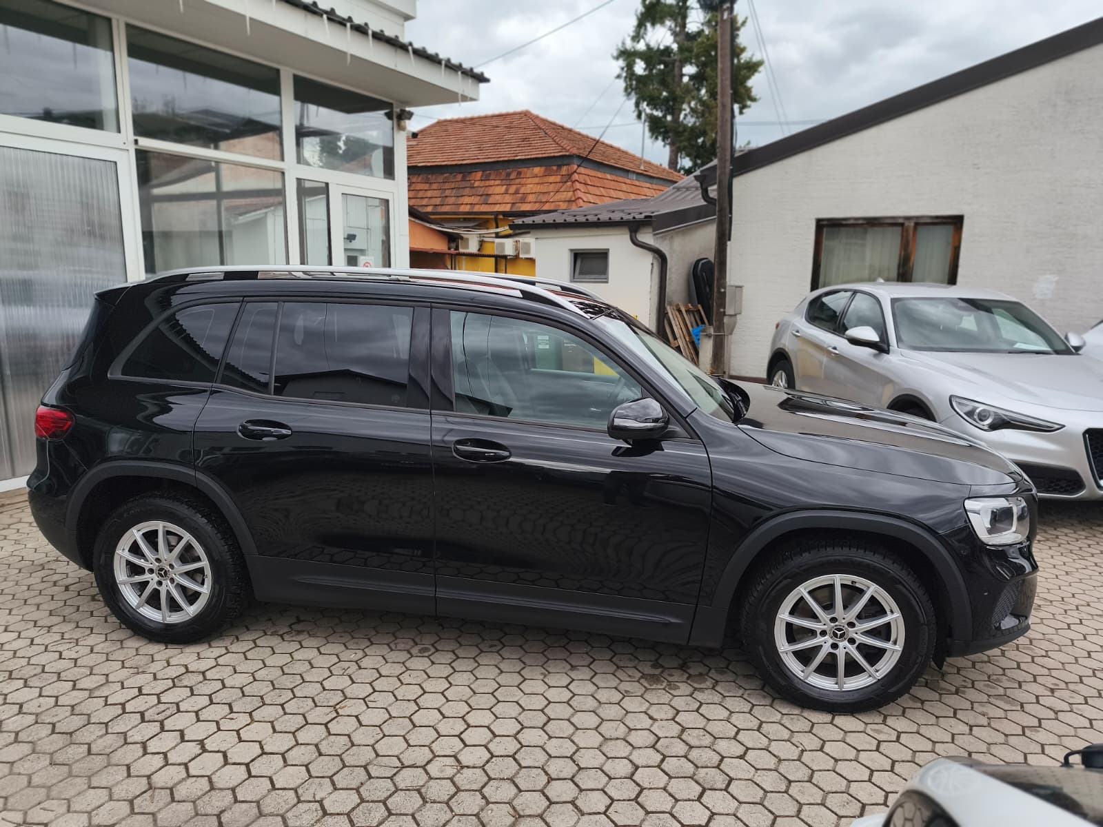 Mercedes-Benz GLB 180 d, AUTOMATIK, NAVIGACIJA, 4x GARANCIJE!!!, fotografija 5