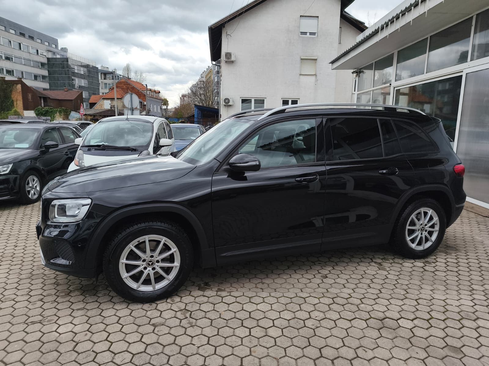 Mercedes-Benz GLB 180 d, AUTOMATIK, NAVIGACIJA, 4x GARANCIJE!!!, fotografija 2