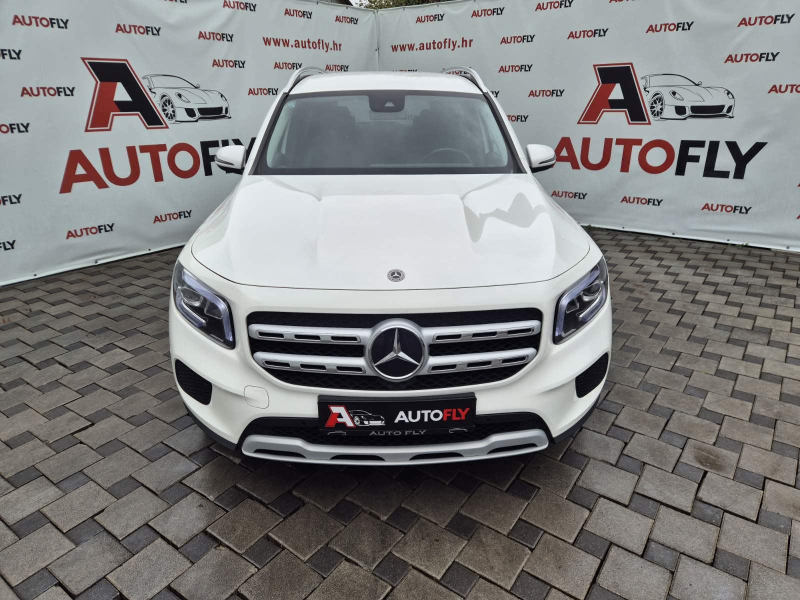 Mercedes-Benz GLB 180 D, Navigacija, Led, Tempomat, fotografija 2