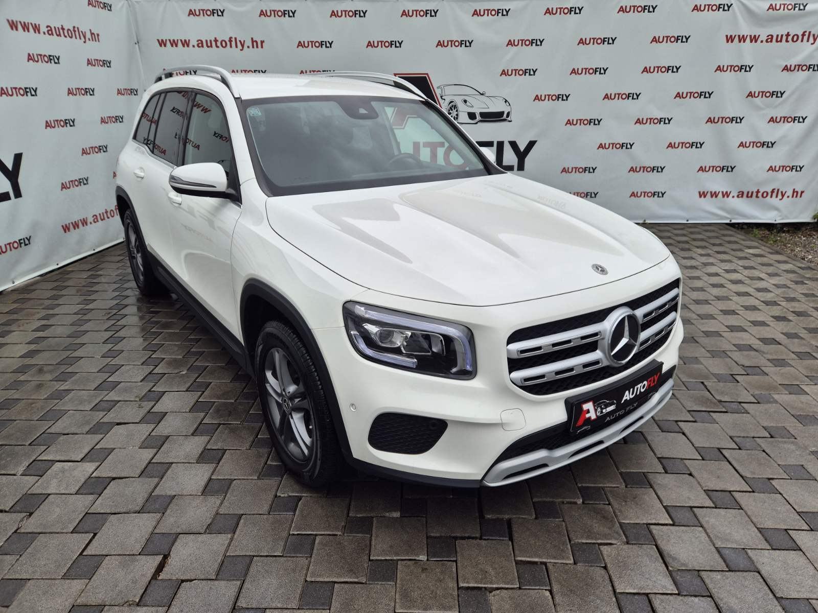 Mercedes-Benz GLB 180 D, Navigacija, Led, Tempomat, fotografija 3