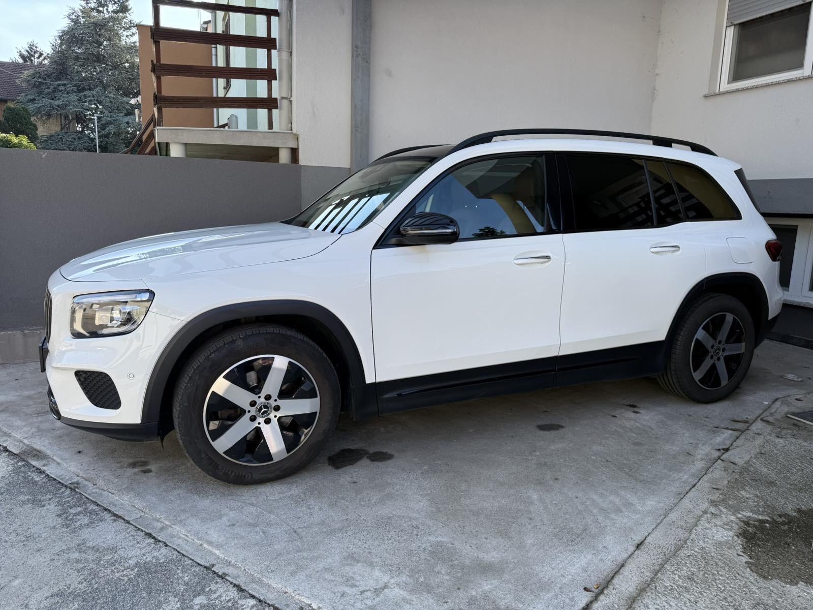 Mercedes-Benz GLB 2,0 D automatik, fotografija 4