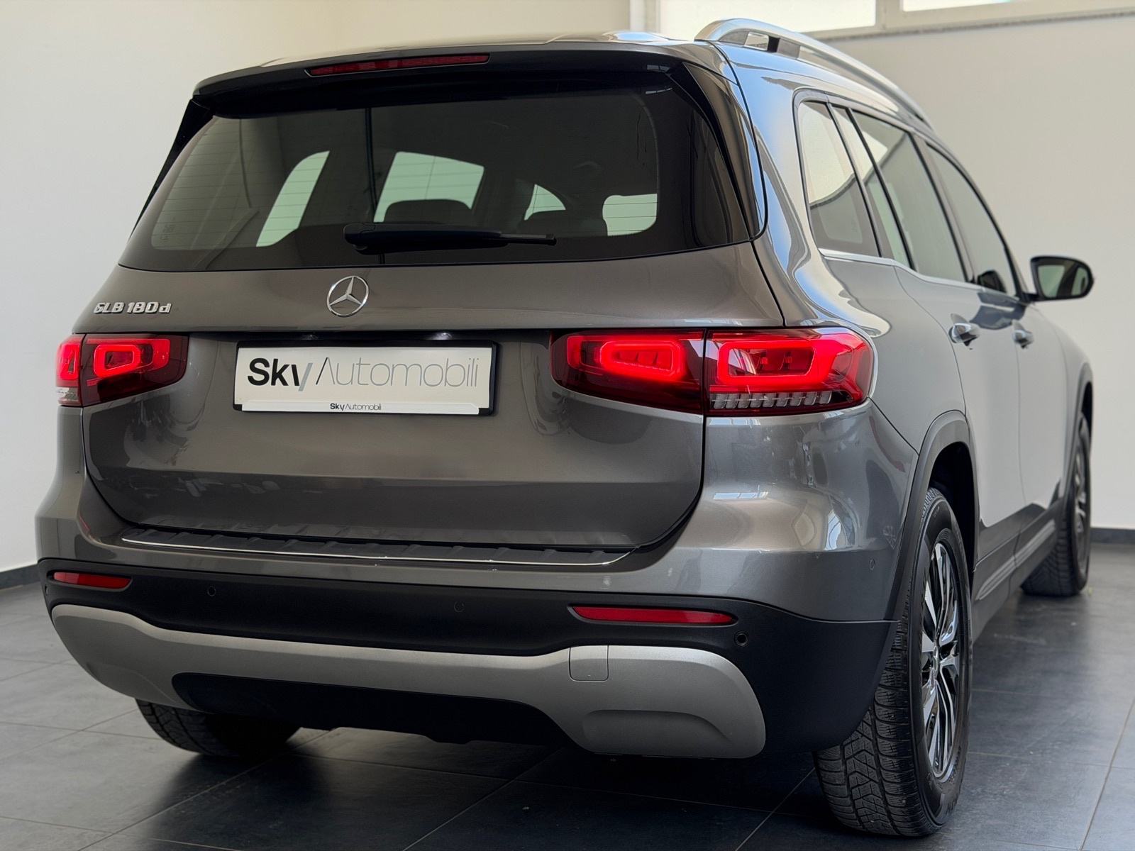 Mercedes-Benz GLB 2.0d, WIDESCREEN, JAMSTVO 24MJ, LEASING 0% UČEŠĆA, fotografija 7