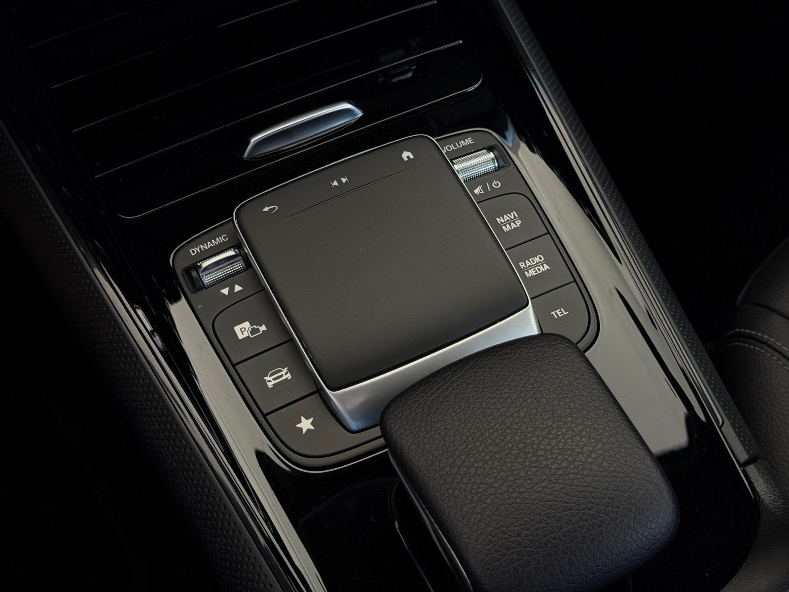 Mercedes-Benz GLB 2.0d, WIDESCREEN, JAMSTVO 24MJ, LEASING 0% UČEŠĆA, fotografija 18