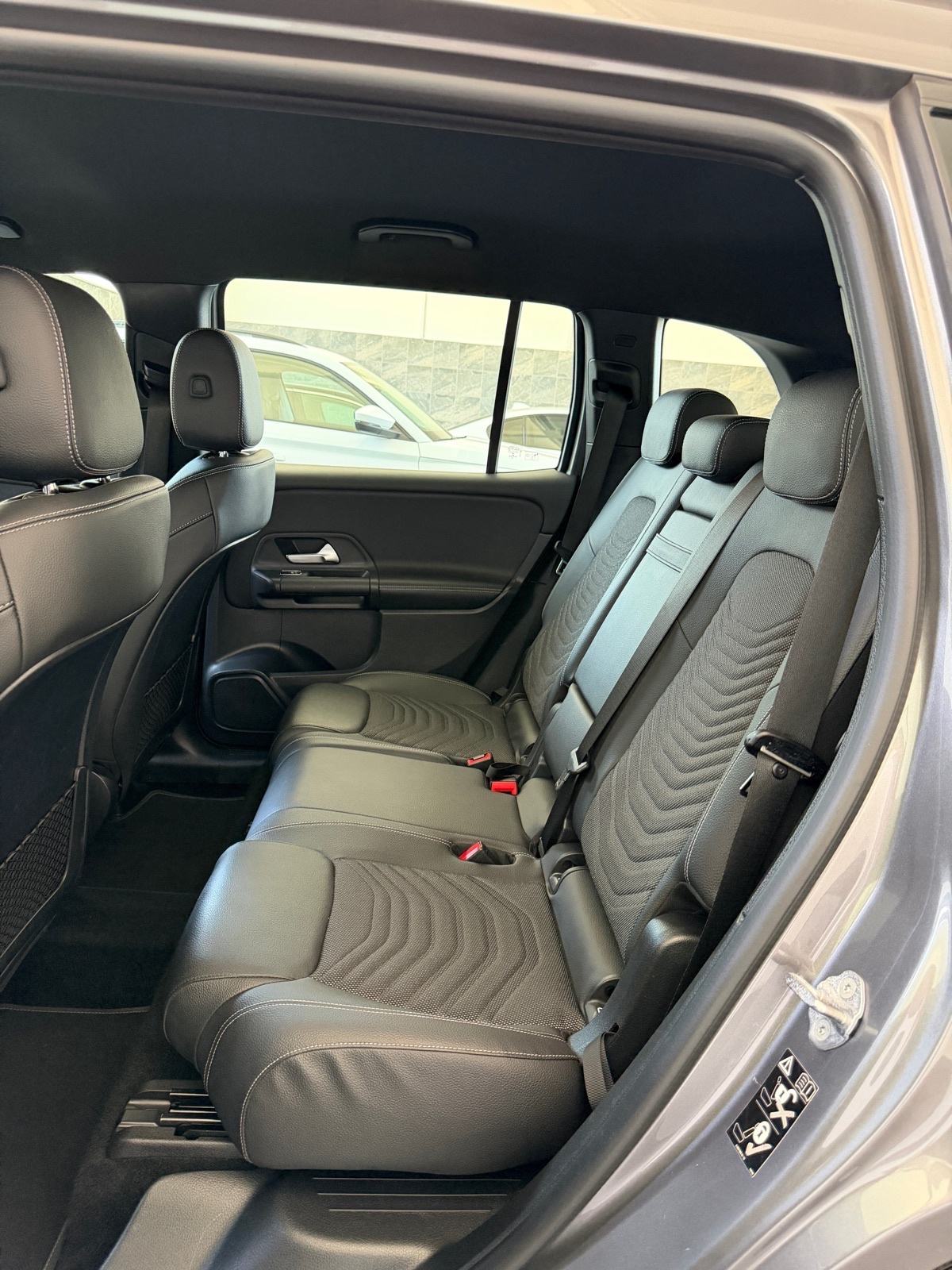 Mercedes-Benz GLB 2.0d, WIDESCREEN, JAMSTVO 24MJ, LEASING 0% UČEŠĆA, fotografija 14
