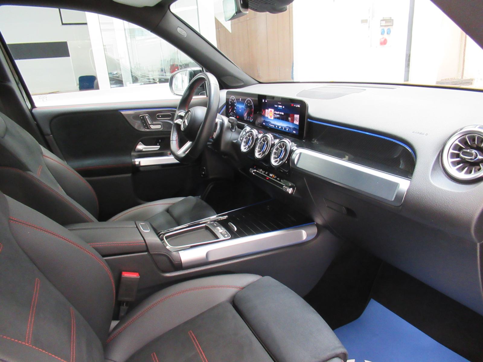 Mercedes-Benz GLB 200 d AMG Line, fotografija 10