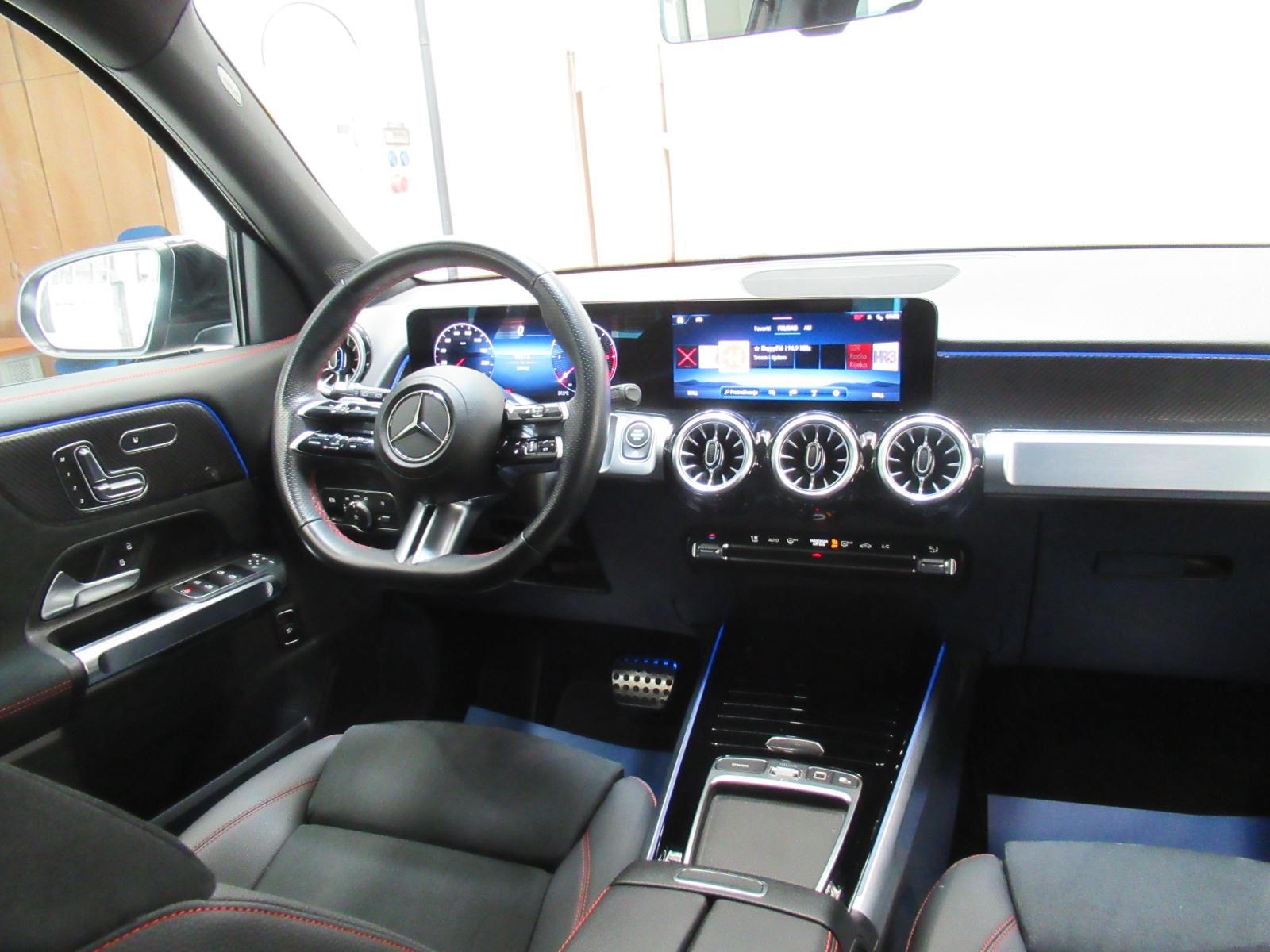 Mercedes-Benz GLB 200 d AMG Line, fotografija 13