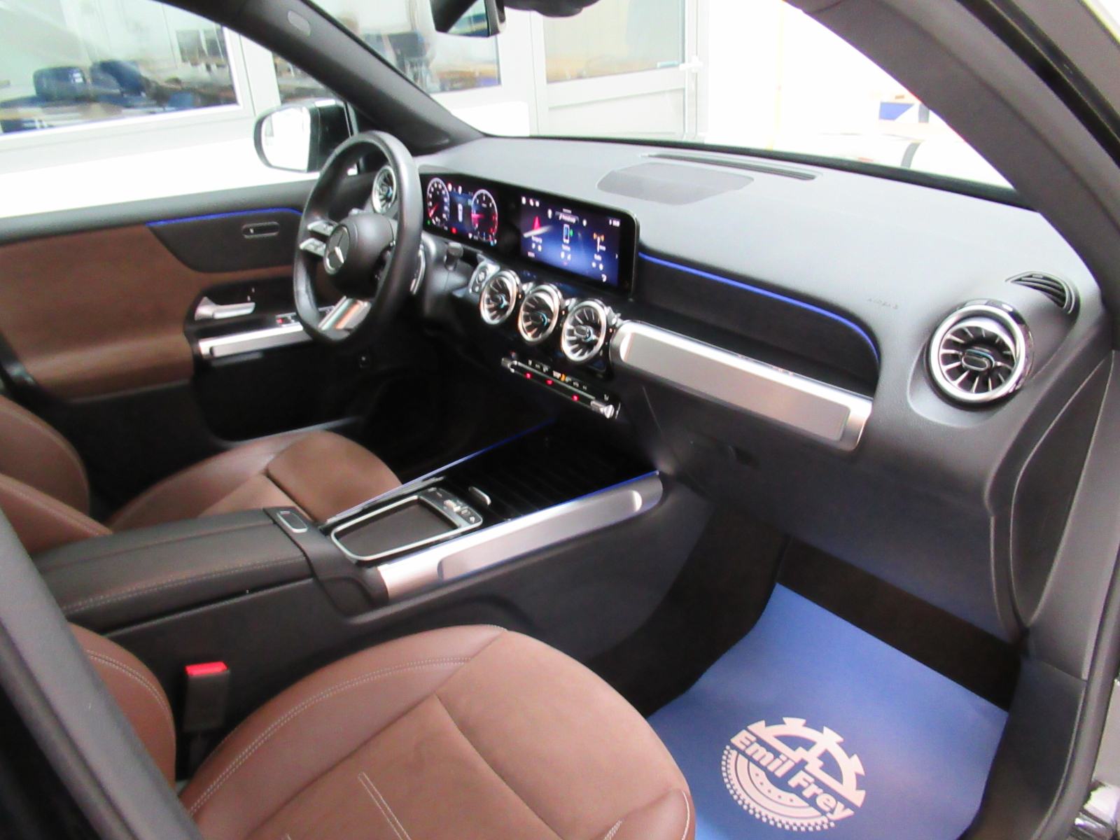 Mercedes-Benz GLB 200 d AMG Line, fotografija 9