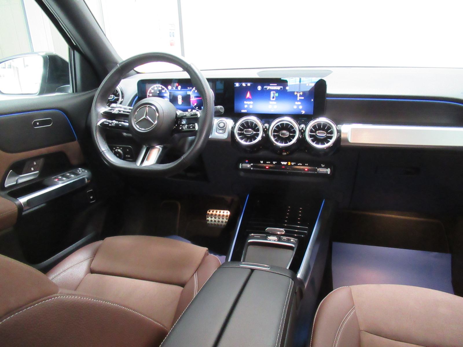 Mercedes-Benz GLB 200 d AMG Line, fotografija 14