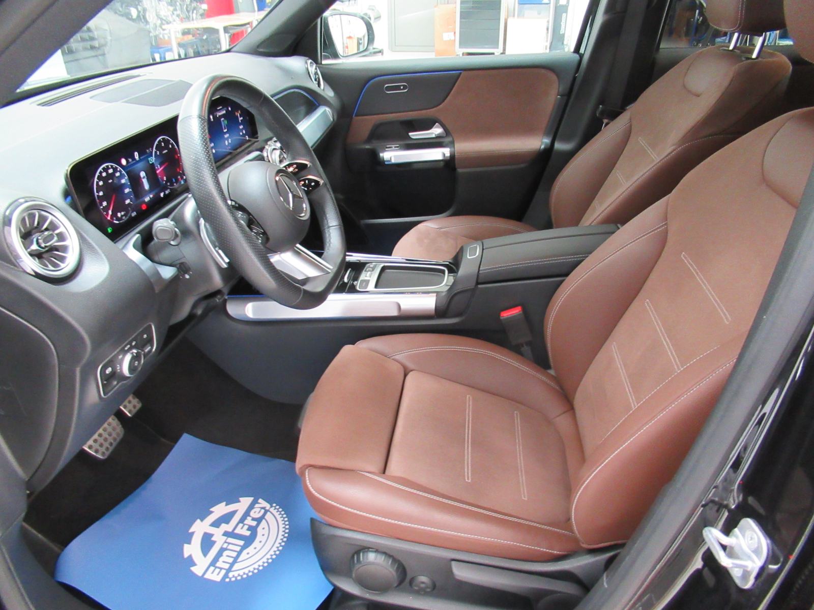 Mercedes-Benz GLB 200 d AMG Line, fotografija 15