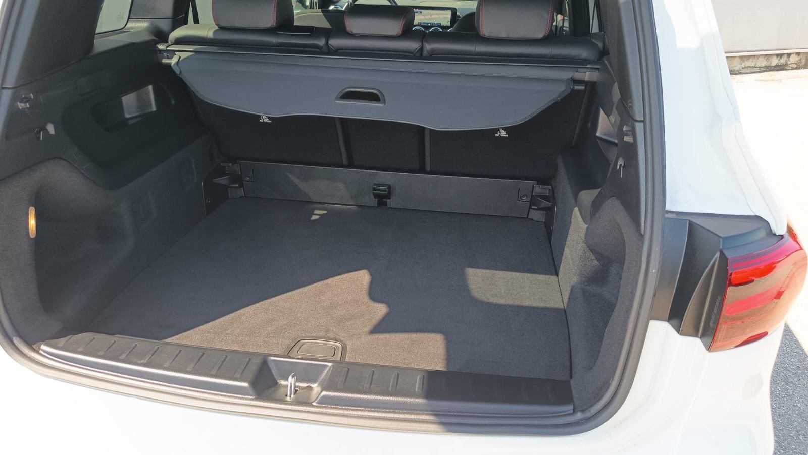 Mercedes-Benz GLB 200 D AMG Line, fotografija 13