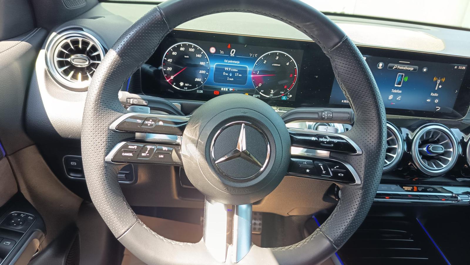 Mercedes-Benz GLB 200 D AMG Line, fotografija 15