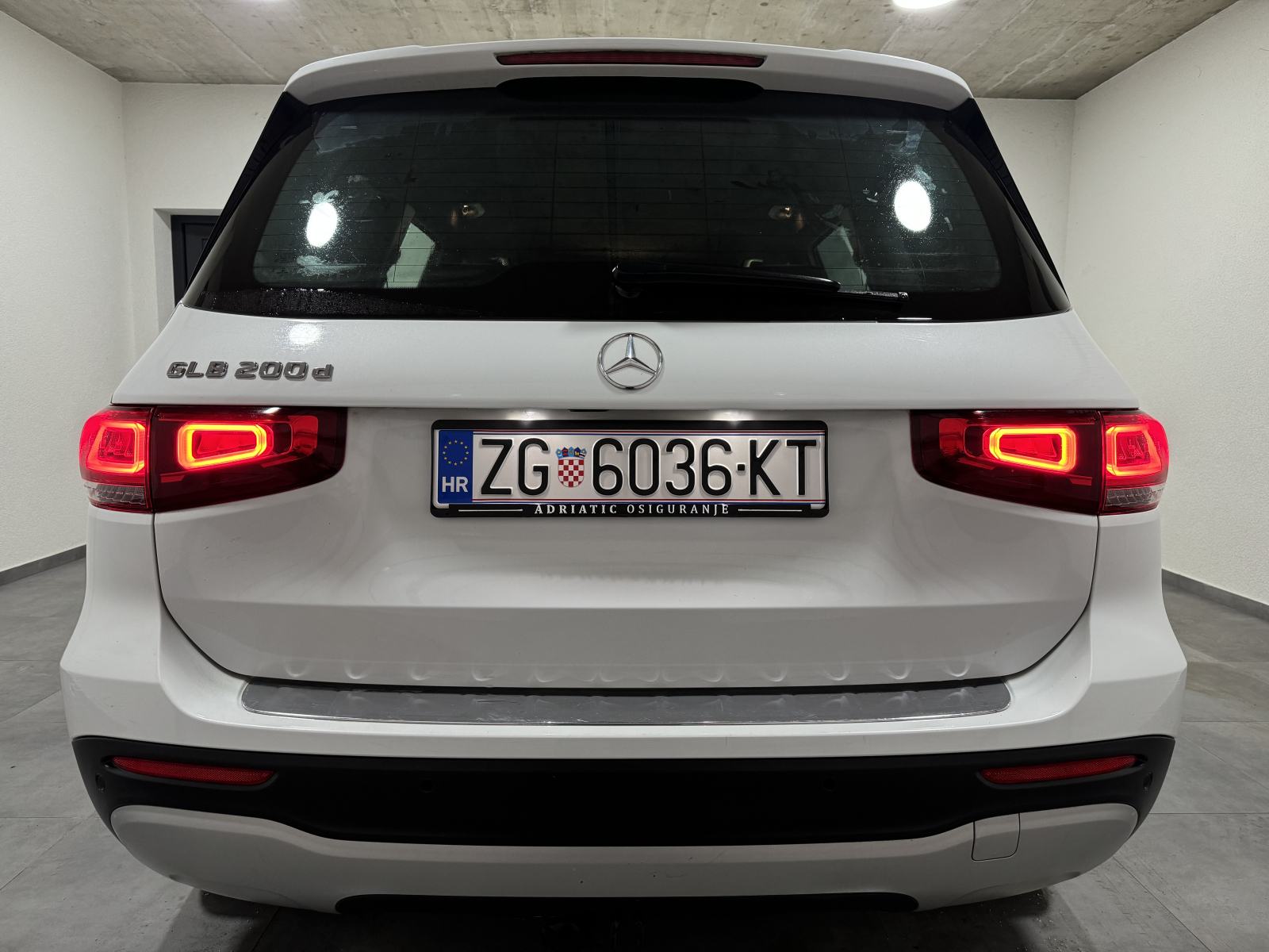 Mercedes-Benz GLB 200 D 2022. Godina, fotografija 12